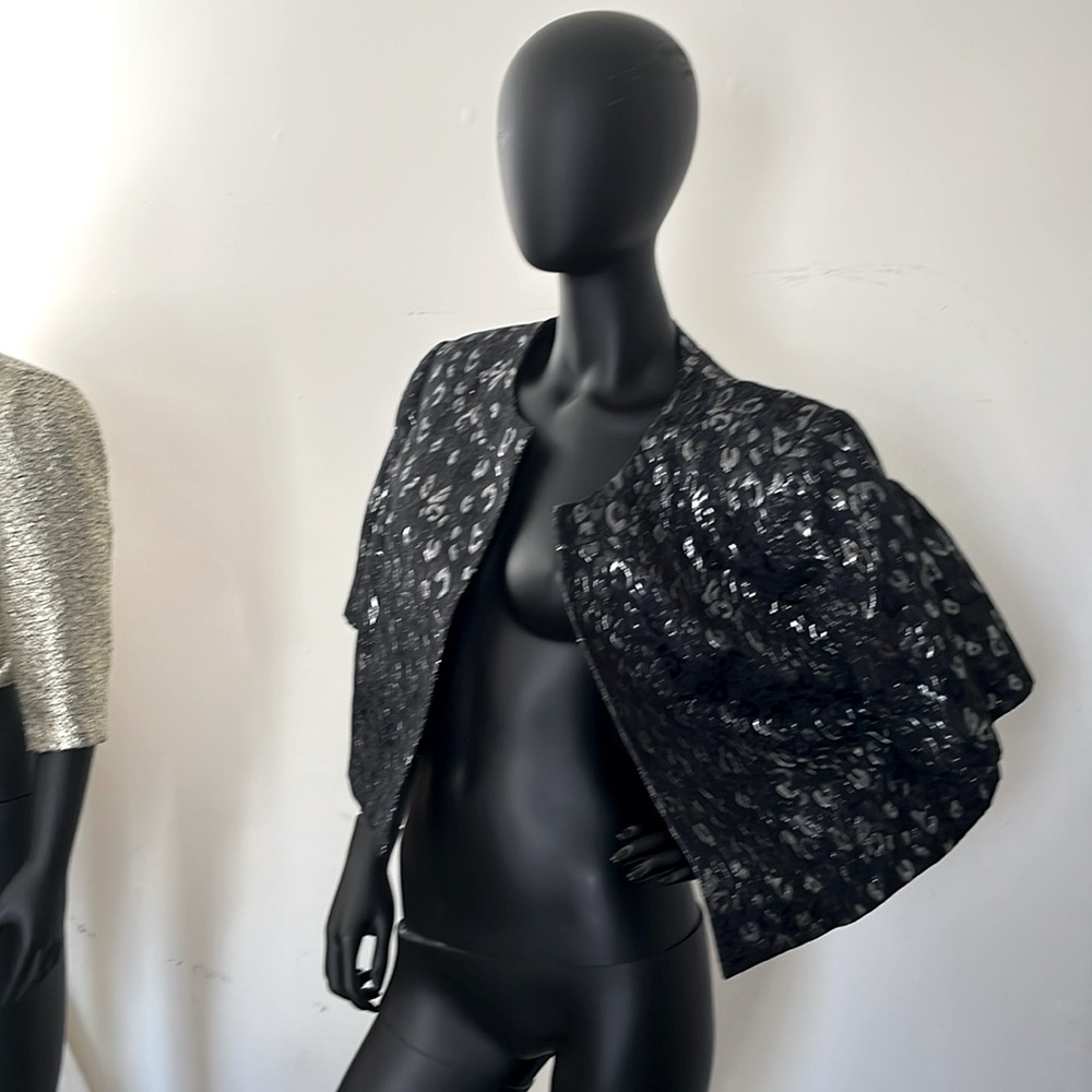 Jones of New York Separates Metallic cropped jacket! 20W